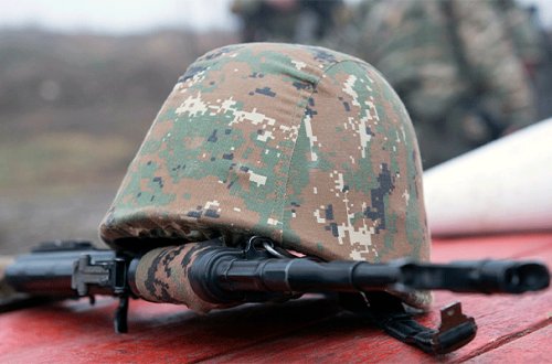 Erməni əsgər özünü öldürüb