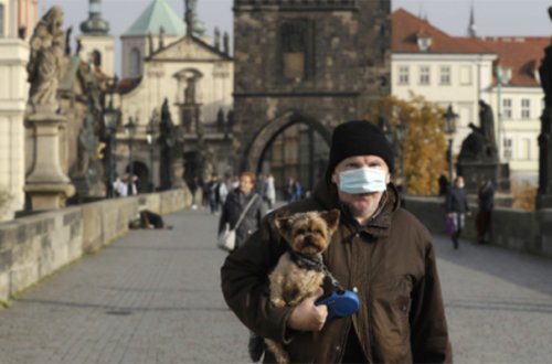 Çexiyada peyvənd olunmayanlar üçün karantin tətbiq edildi