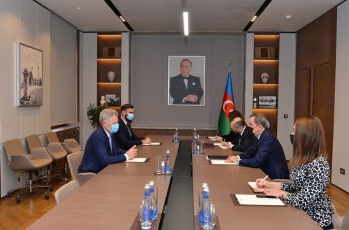 Ceyhun Bayramov Argentina səfiri ilə görüşüb