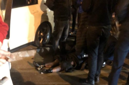 В Баку две женщины устроили ДТП, одна из них госпитализирована - ФОТО