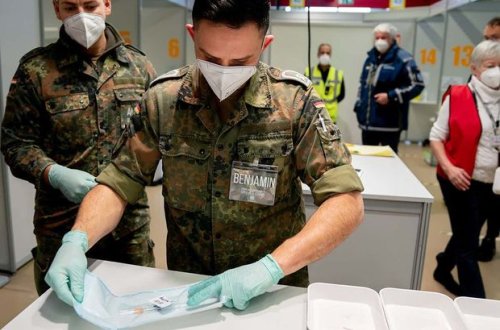 Almaniya ordusu üçün vaksinasiya məcburi oldu