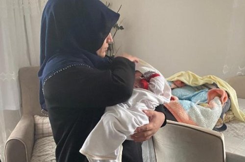 Ata 13 günlük körpəsinin yeməyinə qarışqa zəhəri qataraq, öldürmək istədi: 