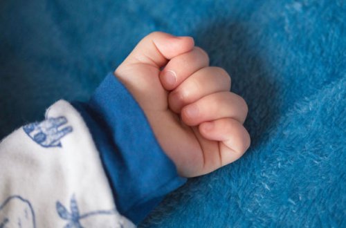 В Барде от отравления угарным газом скончались женщина и маленький ребенок