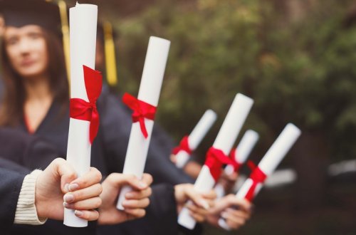 Qiyabi oxuyan tələbələrə təhsil kreditinin verilməməsinin səbəbləri açıqlanıb