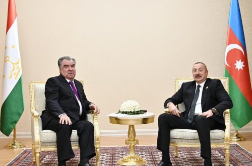 İlham Əliyev Tacikistan Prezidenti ilə görüşüb