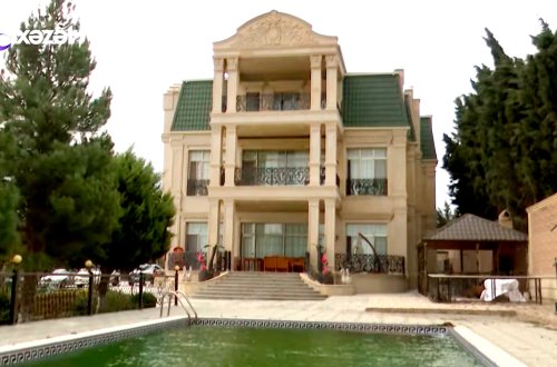 Azərbaycanlı xanəndənin dəbdəbəli evindən görüntülər - FOTO/VİDEO