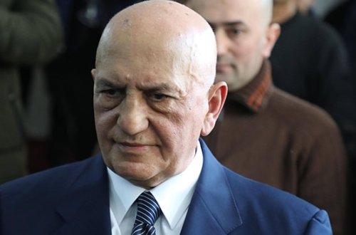 Əli İnsanov toya buraxılmadı