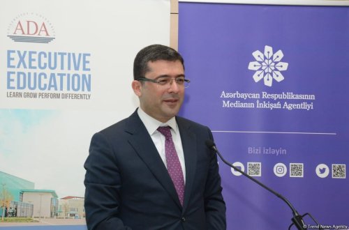 MEDİA və ADA Universiteti gənc jurnalistlər üçün seminarlara başlayıb (FOTO)