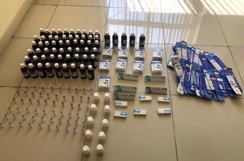 Azərbaycan gömrükçüləri xurma yükündə dərman preparatları aşkarlayıb