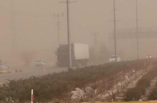 Türkiyədə qum fırtınası nəticəsində 36 avtomobil toqquşub, 13 nəfər yaralanıb