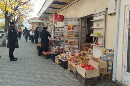 В Загатале пресекли незаконную уличную торговлю - ФОТО/ВИДЕО