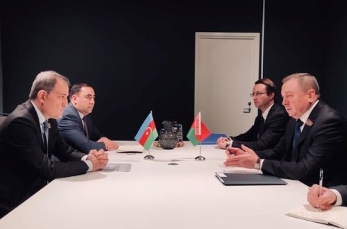 Ceyhun Bayramov belaruslu həmkarı ilə müzakirə apardı