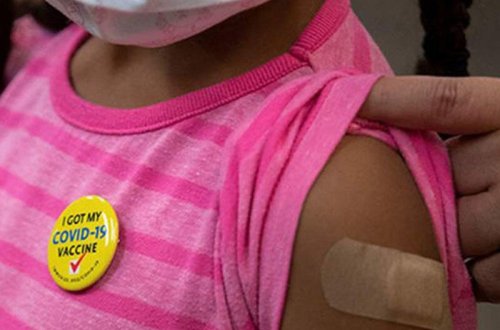 ABŞ-da 70 uşağa vaxtı keçmiş koronavirus vaksini vurulub