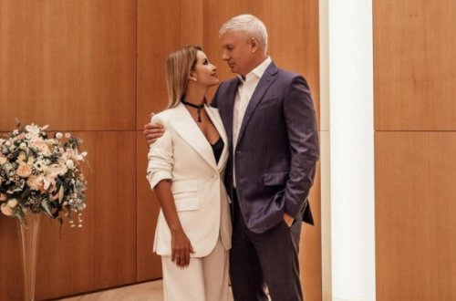 Məşhur rusiyalı müğənni gizlincə biznesmenə ərə getdi - Fotolar