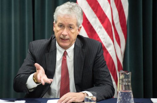 Глава ЦРУ заявил о наращивании российских войск у границ Украины