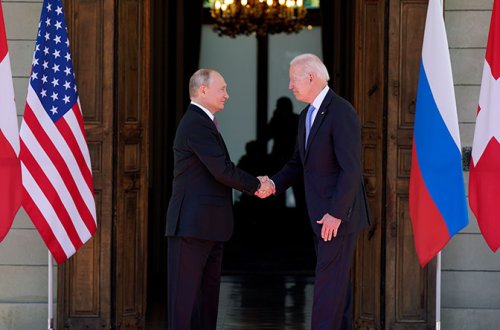 Putinlə Bayden arasındakı görüş başladı