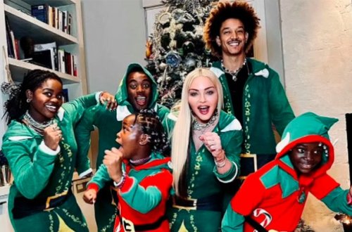 Madonna bayramı övladlıqları və sevgilisi ilə qeyd etdi - Video