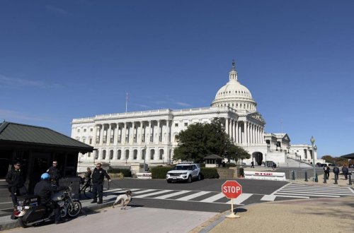 ABŞ-da Konqres binasına silahla girən əməkdaş saxlanılıb