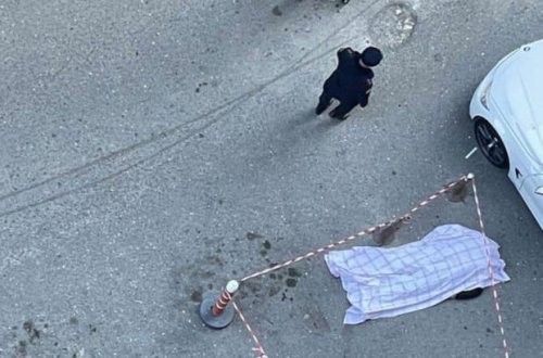 Sevdiyi qıza görə özünü binadan atdı: Bakıda sevginin sonu intiharla bitdi