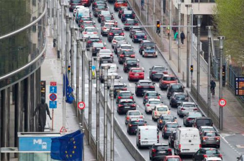 Bu şəhərdə avtomobilindən imtina edənlərə 900 avro veriləcək