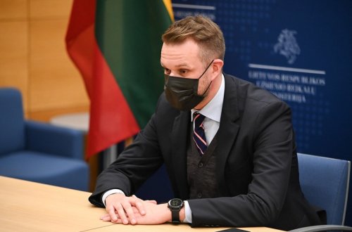 Litvanın xarici işlər naziri istefa verib