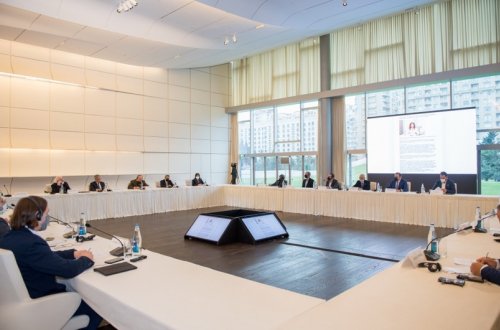 Heydər Əliyev Mərkəzində azad edilmiş ərazilərdə abidələrin bərpası üzrə layihələr müzakirə olunub