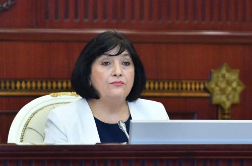 Spikerdən deputata: Necə yəni heç nə yoxdur?