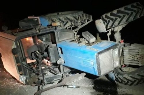 İmişlidə avtomobil traktora çırpılıb, xəsarət alanlar var