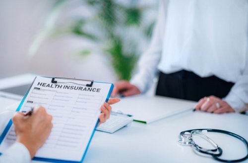 Agentlik bəzi xəstələrə özəl klinikalara göndəriş verilməməsinin səbəbini açıqlayıb