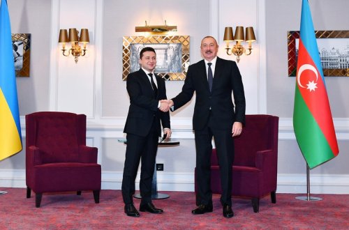 Volodimir Zelenski Prezident İlham Əliyevi Ukraynaya səfərə dəvət edib