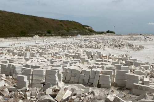 Agentlik karxanaların fəaliyyəti ilə bağlı həyəcan təbili çalır