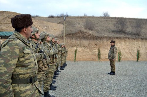 Müdafiə naziri qoşun xidmətinin təşkili ilə bağlı tapşırıqlar verib - VİDEO