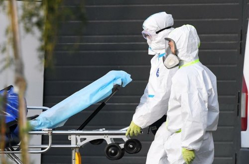 Rusiyada koronavirusdan ölənlərin sayı 294 mini ötdü