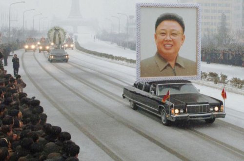 В Северной Корее гражданам запретили смеяться в годовщину смерти Ким Чен Ира