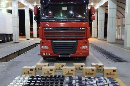 Gömrükçülər xeyli miqdarda siqaretin ölkəyə gətirilməsinin qarşısını aldı - VİDEO