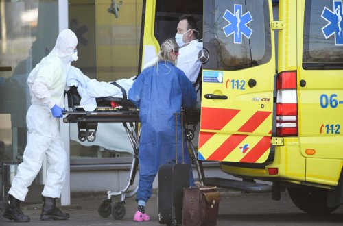 Hollandiya Omicrona görə sərt karantin tətbiq edir, ölkədə təxirəsalınmaz kampaniya başlayır