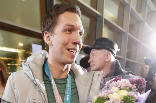 Olimpiya çempionu döyüldükdən sonra xəstəxanaya yerləşdirilib