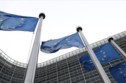 Aİ Türkiyədəki suriyalılara dəstək üçün 560 milyon avro ayırır