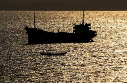 Hind okeanında baş vermiş gəmi qəzasında ölənlərin sayı 64-ə çatıb