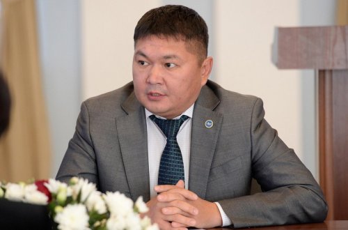 Qırğızıstan Prezidenti Azərbaycandakı səfirinə şiddətli töhmət verib