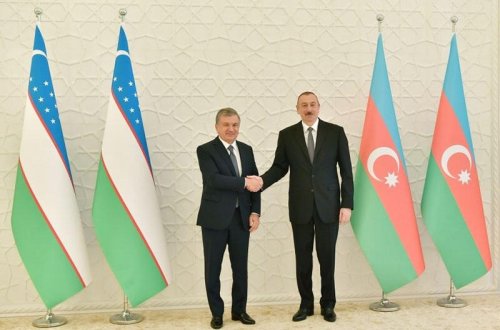 Şavkat Mirziyoyev Prezident İlham Əliyevi təbrik edib
