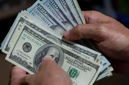 Dolların ucuzlaşması davam edəcəkmi? - Nazir