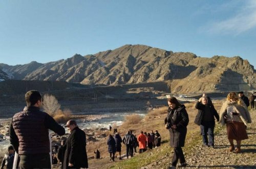 QHT nümayəndələri Xudafərin körpüsündə olub