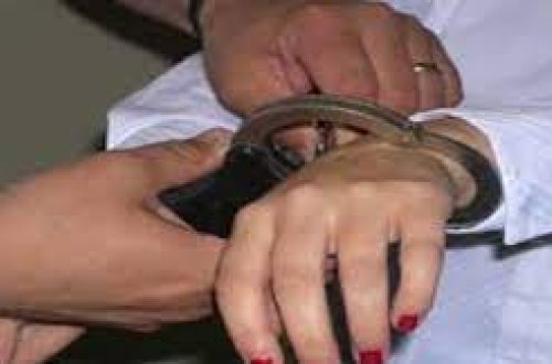 Bakıda ərini öldürməkdə təqsirləndirilən qadın azadlığa buraxılıb