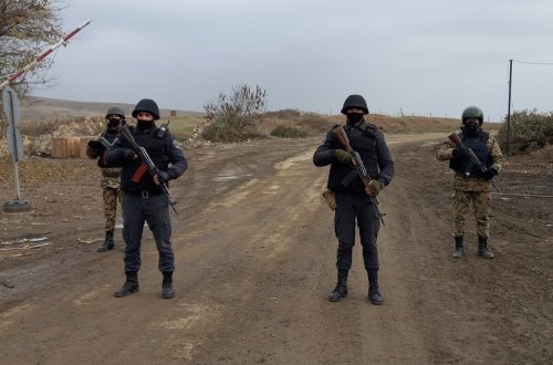 Cəbrayıl polisi nəzarət postlarında bir neçə şəxsdə silah-sursat aşkarlayıb