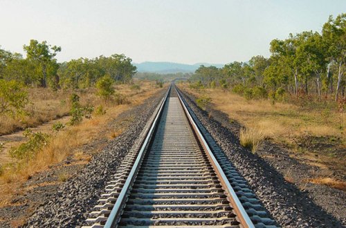 Ermənistan Naxçıvana dəmir yolunun bərpası üçün 226 milyon xərcləyə bilər