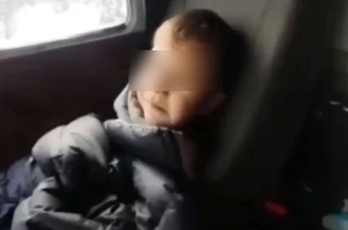 -30 dərəcə şaxtada küçədə qalan üç yaşlı uşaq xilas edildi - VİDEO