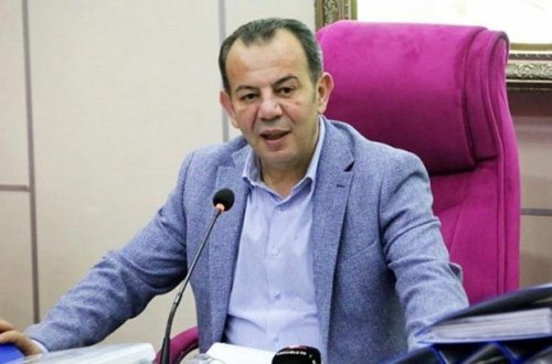 Türkiyədə mer 2000 sosial şəbəkə istifadəçisini məhkəməyə verdi