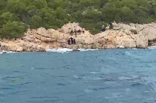 İzmirdə miqrantları daşıyan qayıq batdı, 2 ölü