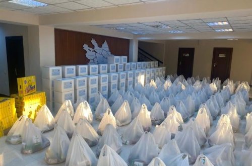 Nəsimi rayonunda bayram sovqatları paylandı